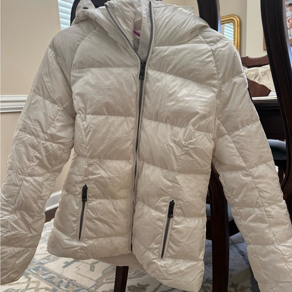 White Elsa Skea Ski Jacket - Picture 2 of 6